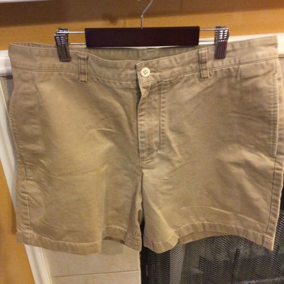 Vineyard Vines Other - Mens Vineyard Vines The Club Shorts Sz 34 Khaki